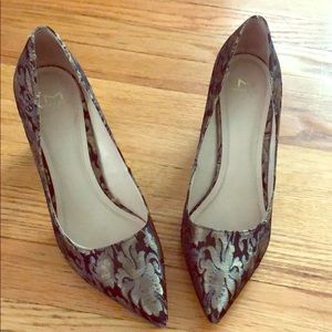 Marc Fisher Brocade Pumps | Size 8.5